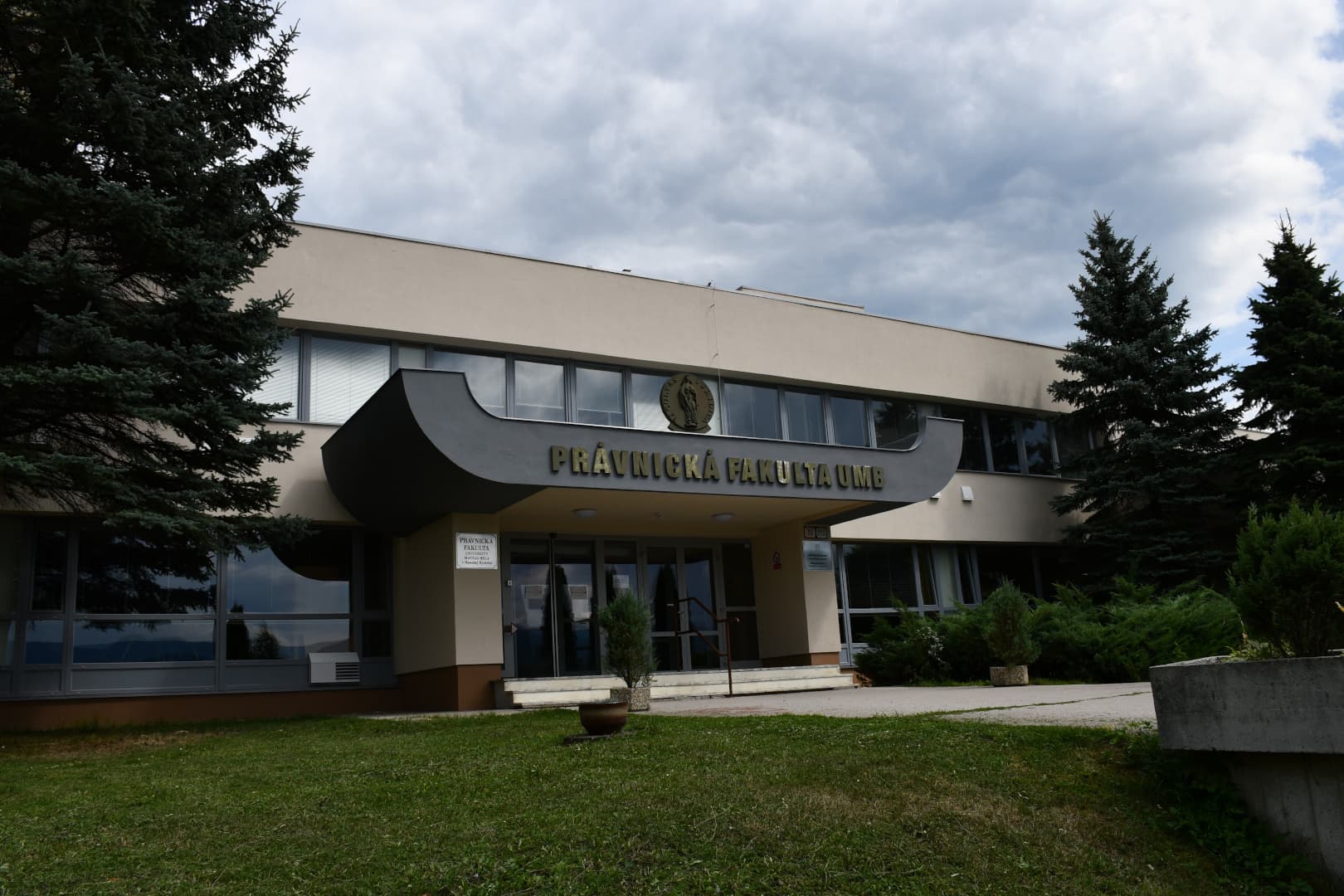 Foto Právnická fakulta UMB